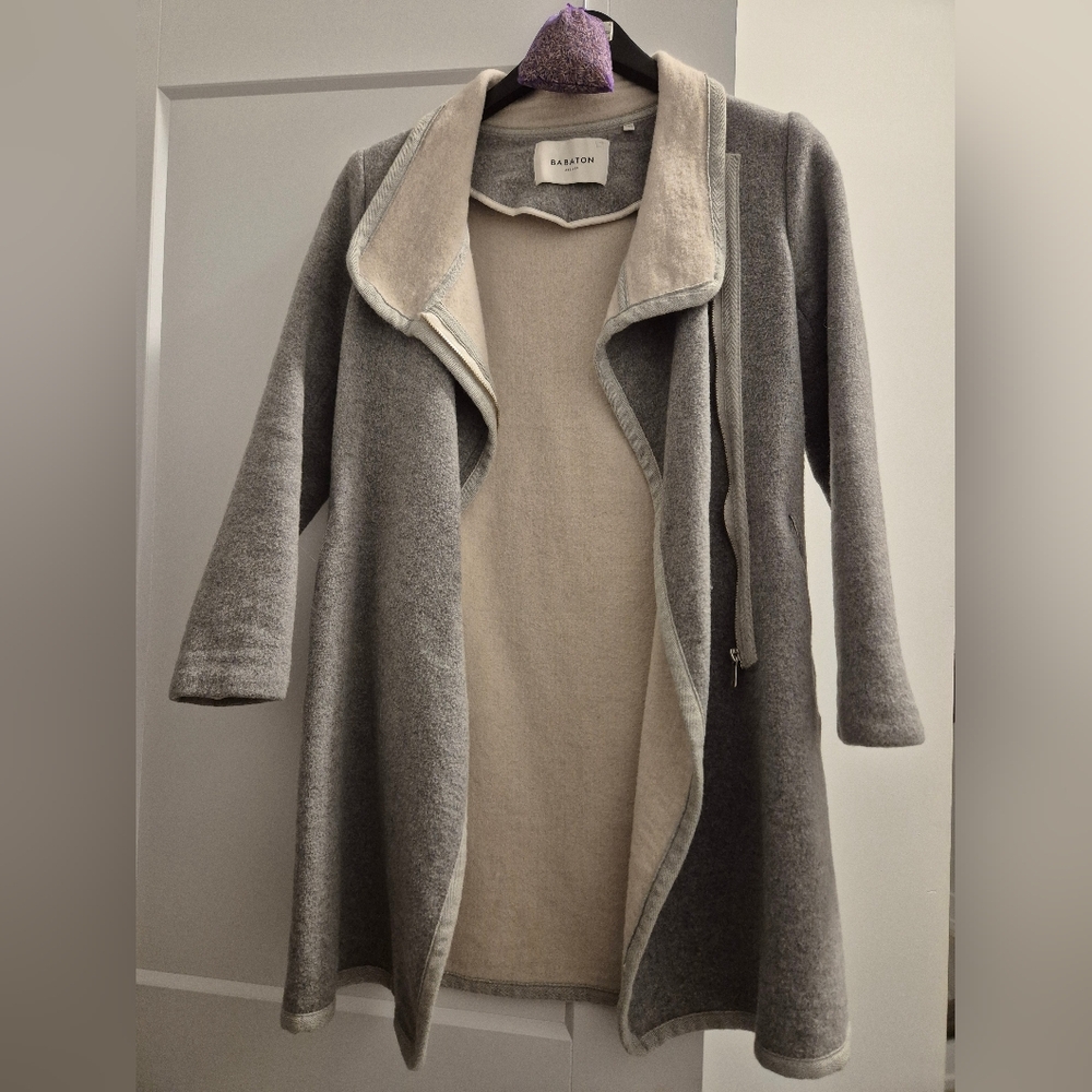 Aritzia babaton grey coat XXS